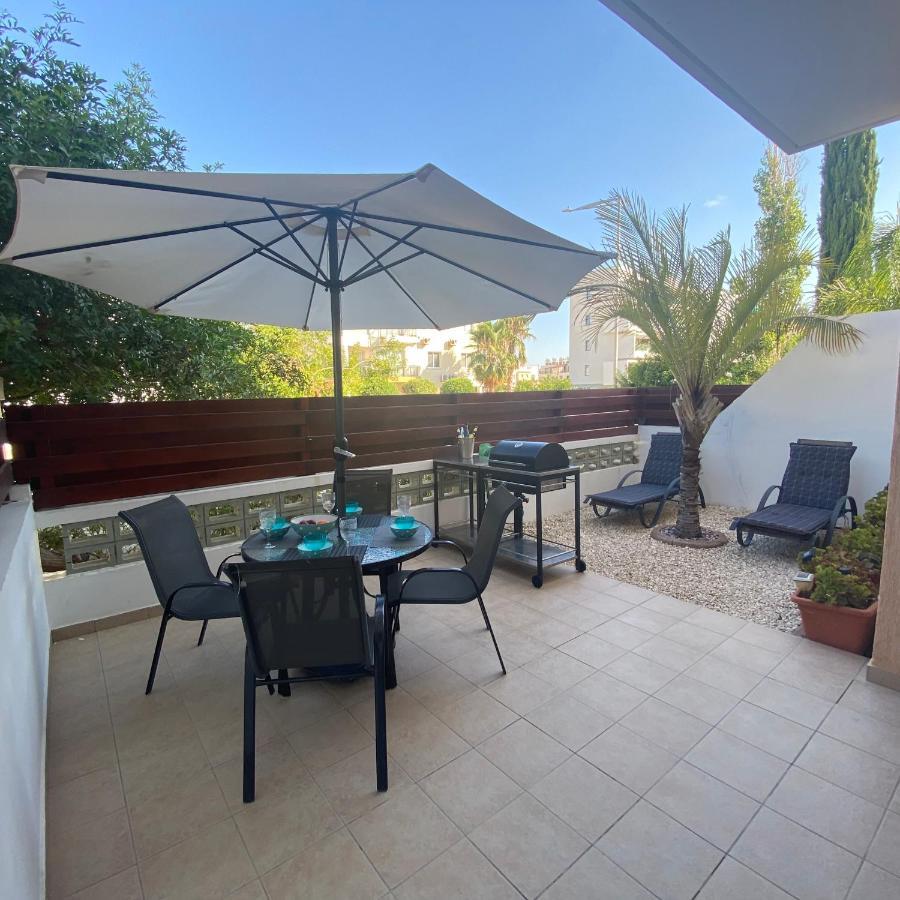 1 Bedroom Garden Flat, Sleeps 4 Paphos Esterno foto